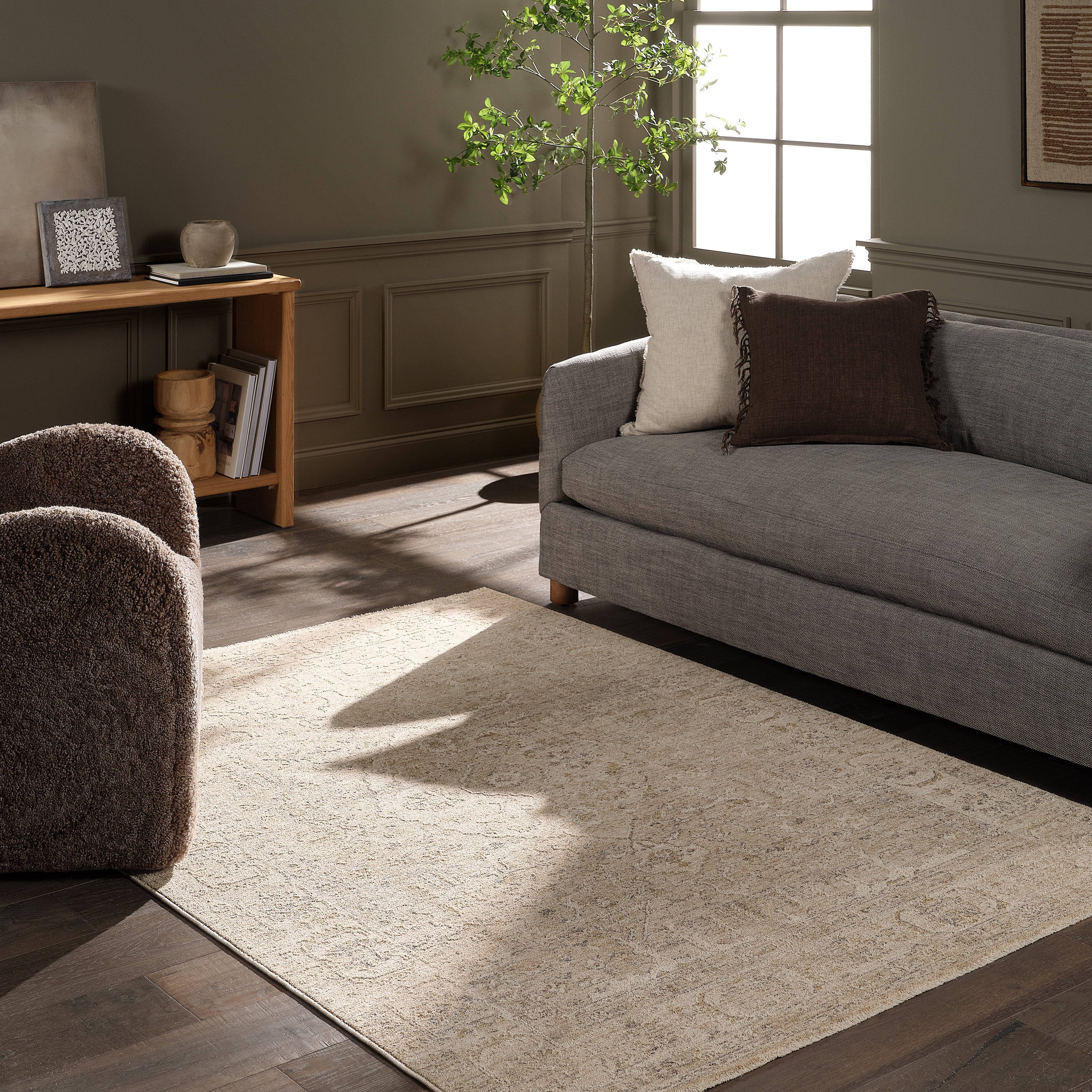 Aslan VEK02 Medallion Gray and Tan Area Rug (7'9"x9'9") - Image 4