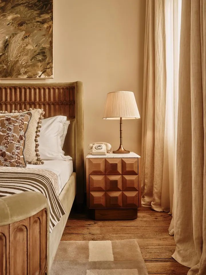 Marius Bedside Table, Small, Arabescato Corchia Marble