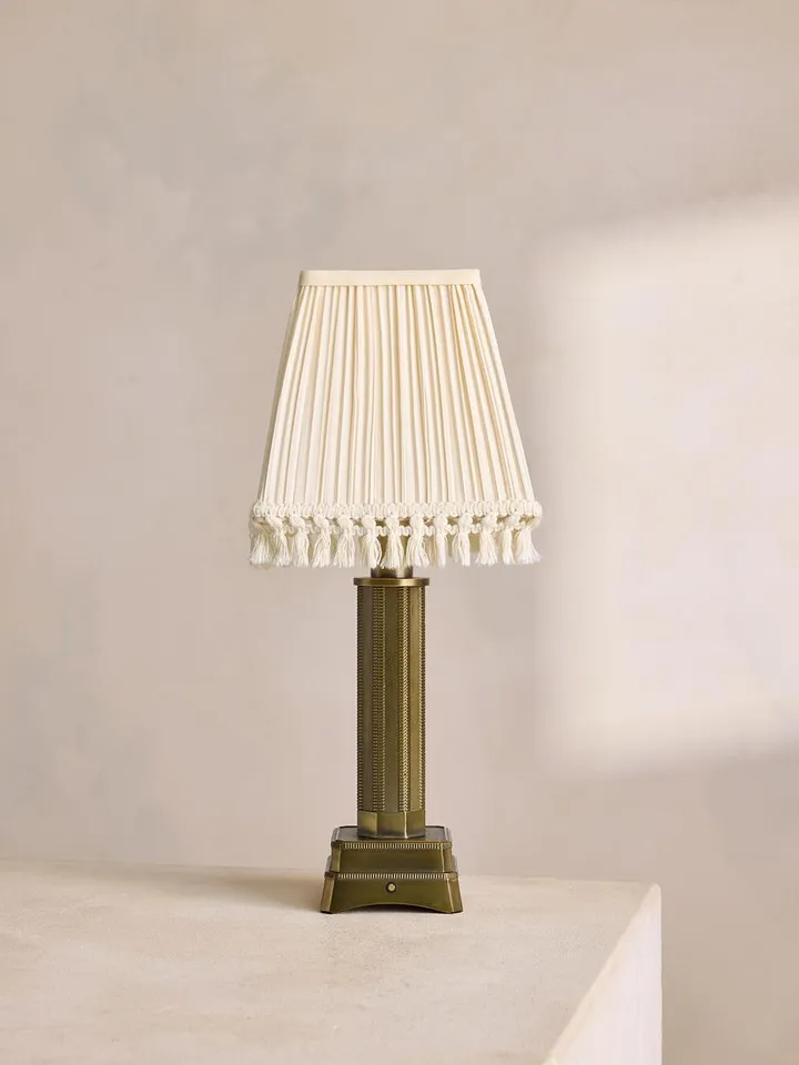 Oxford Portable Lamp