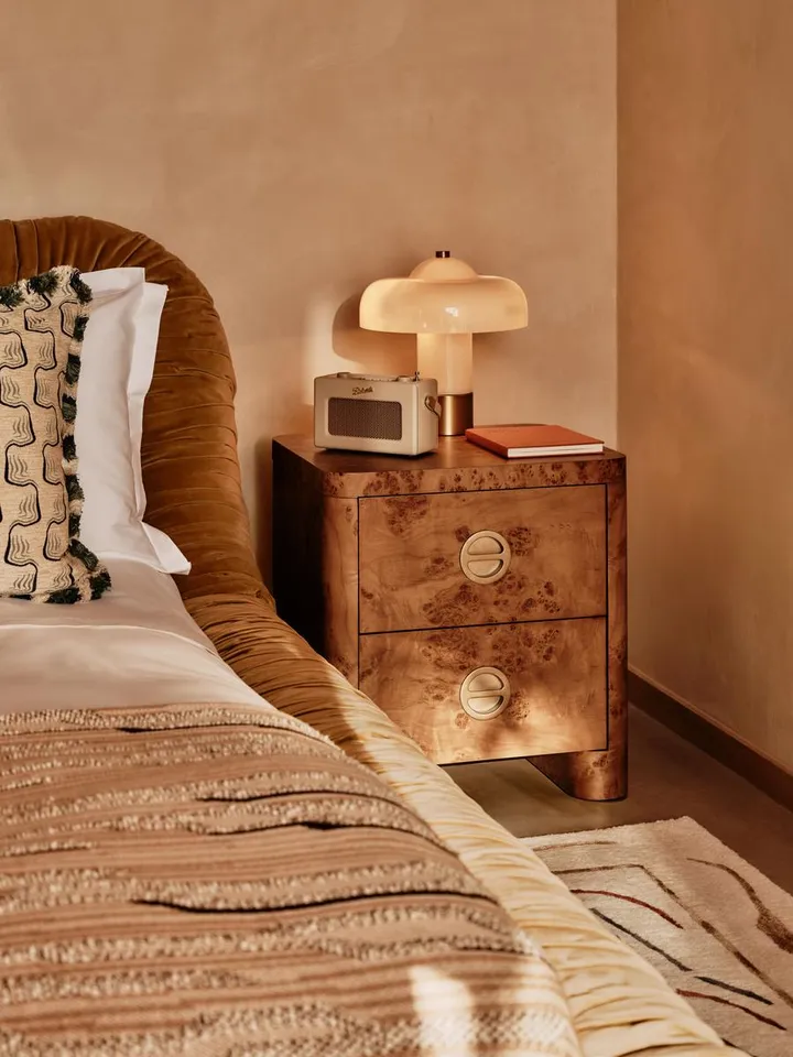 Giovanni Table Lamp, Cream, US