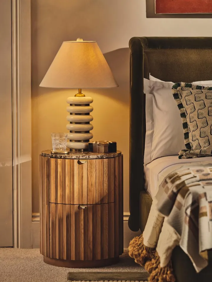 Greyson Table Lamp, High Gloss Lacquer, Cream, US