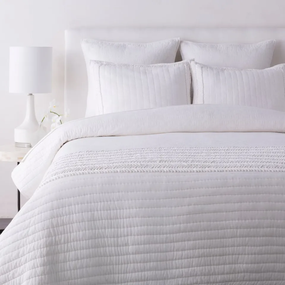 Lindon Bedding, Twin