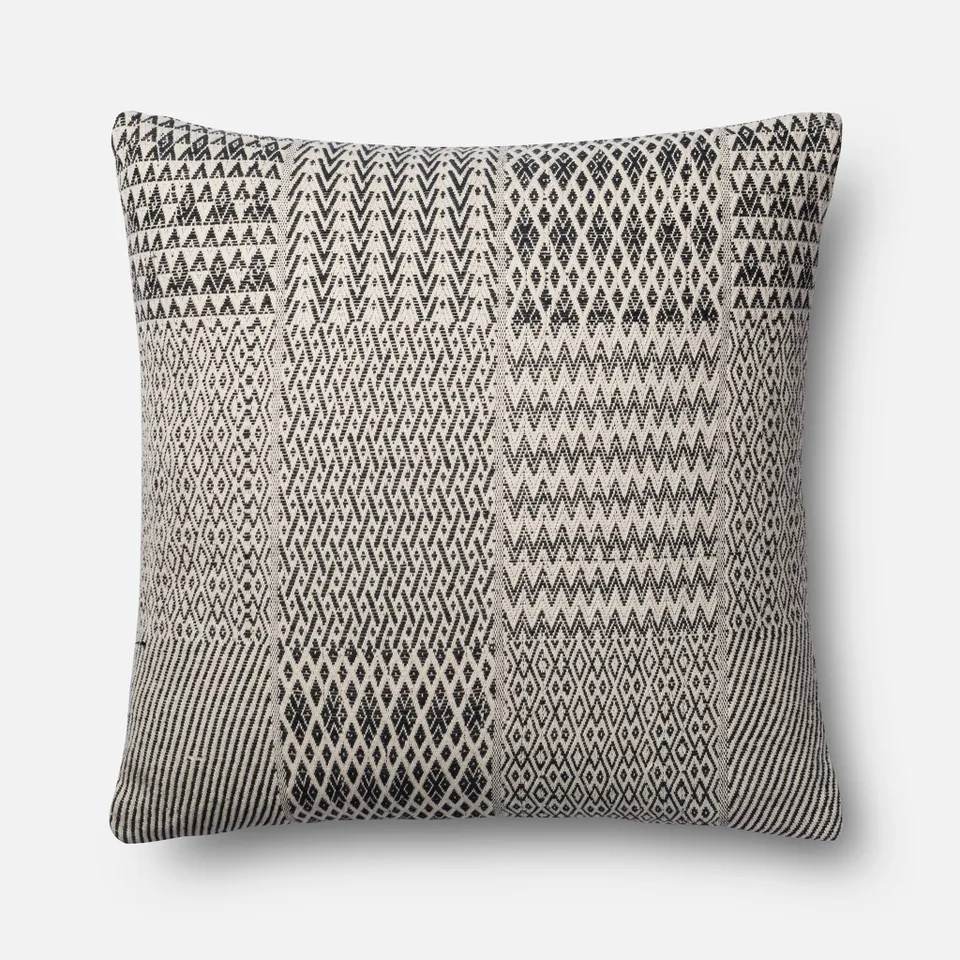 PILLOWS - BLACK / WHITE