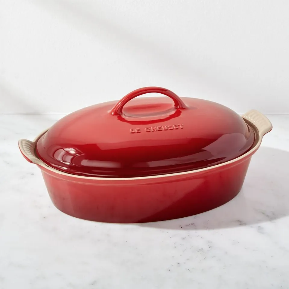 Le Creuset ® Cerise 4-Quart Heritage Covered Oval Casserole