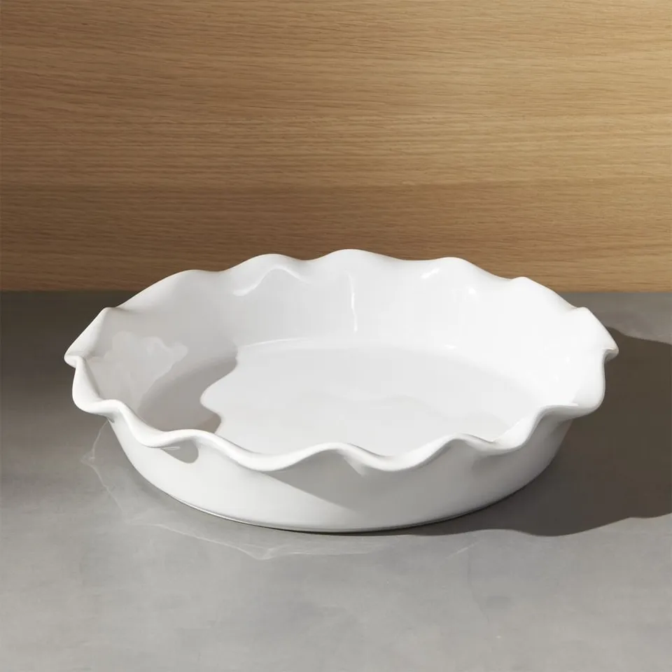 White Ruffle Pie Dish