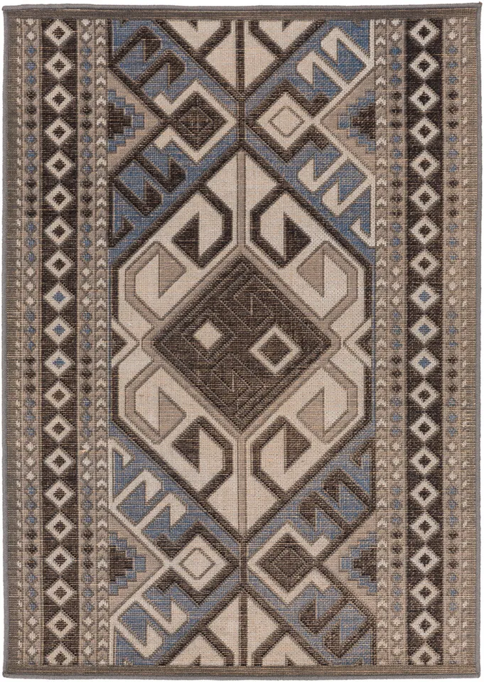 Mavrick 2'2" x 4' Area Rug