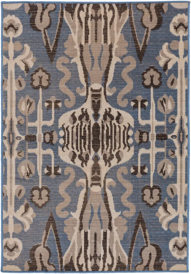 Mavrick 2'2" x 4' Area Rug