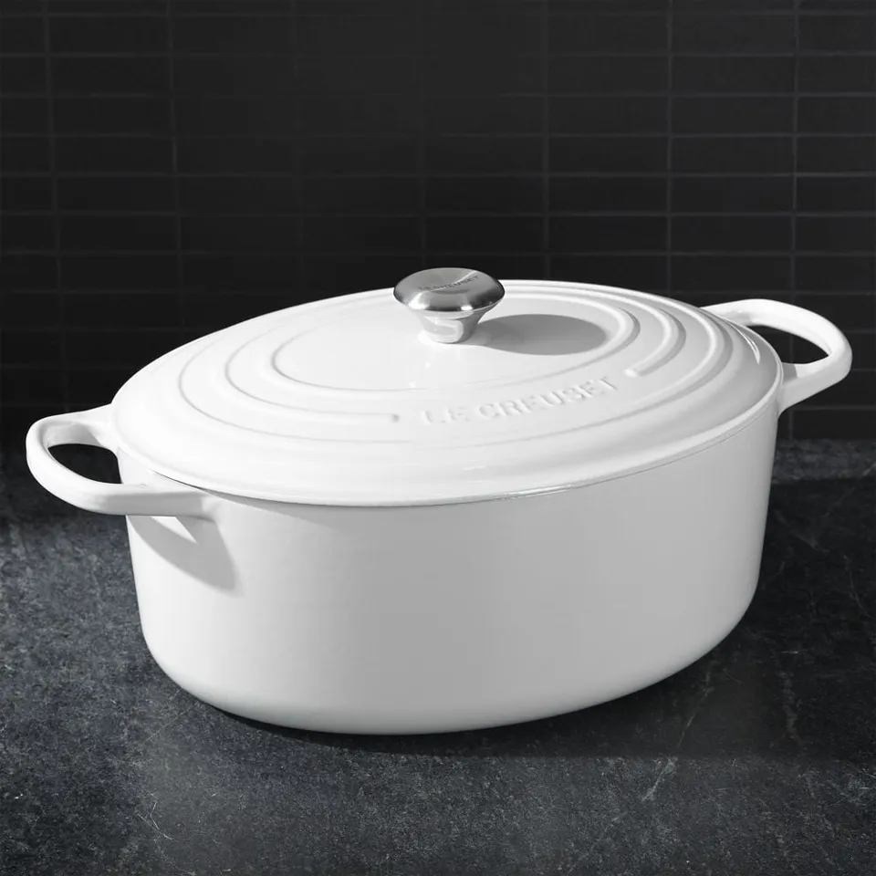 Le Creuset ® Signature 9.5-Qt. White Enameled Cast Iron Oval Dutch Oven