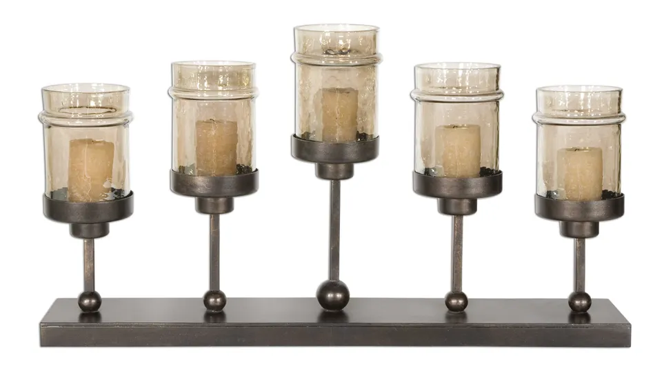 Lamya, Candelabra
