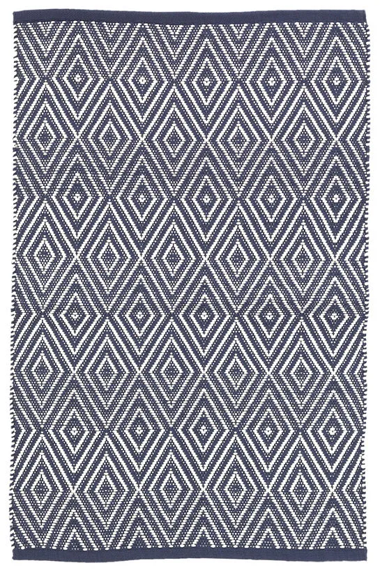 DIAMOND NAVY/WHITE INDOOR/OUTDOOR RUG - 4' x 6'