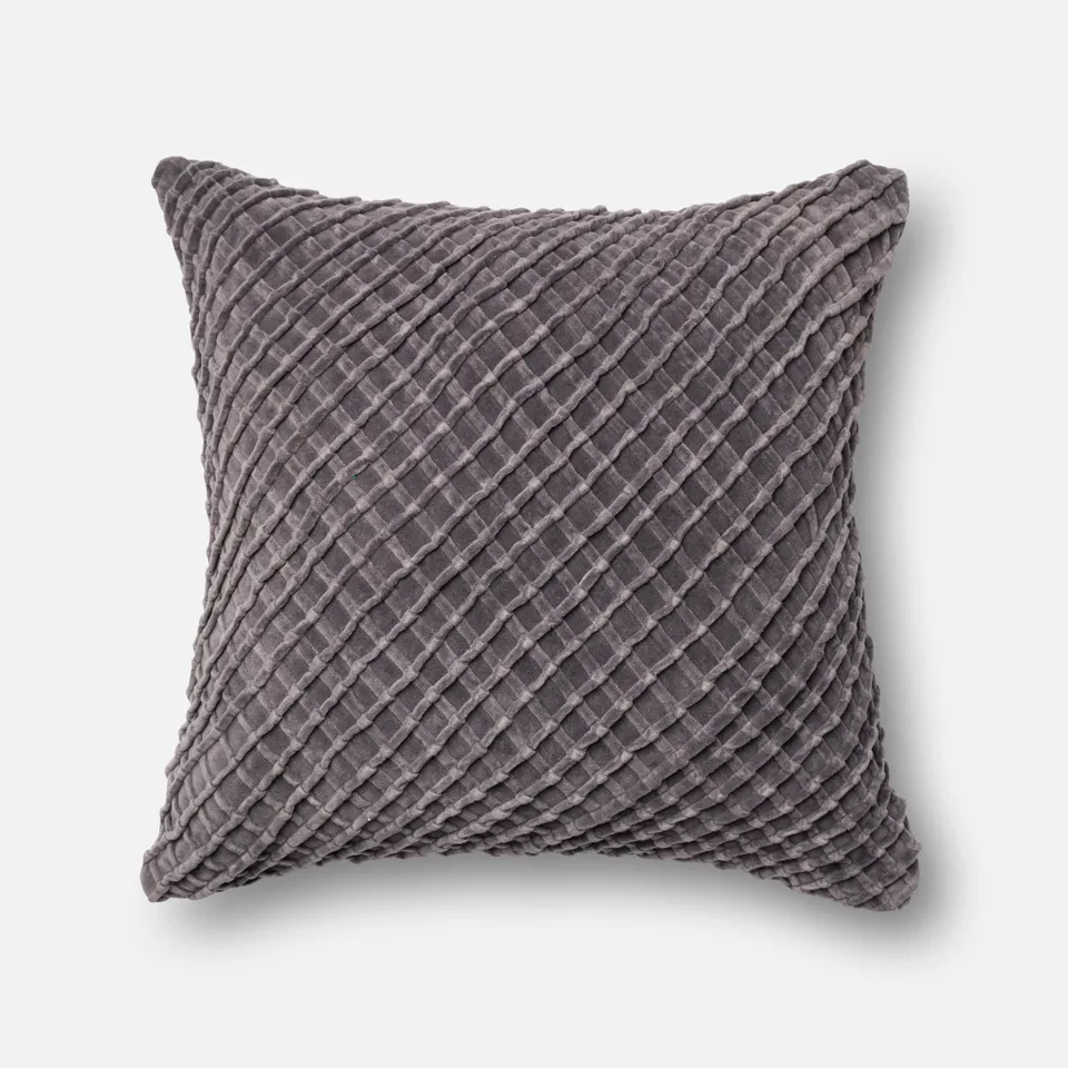 PILLOW 0125 - 22" X 22" Cover w/Down Insert