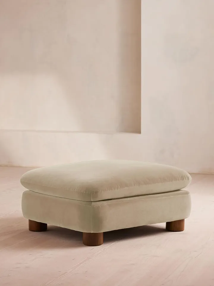 Vivienne Ottoman, Velvet, Oyster, US