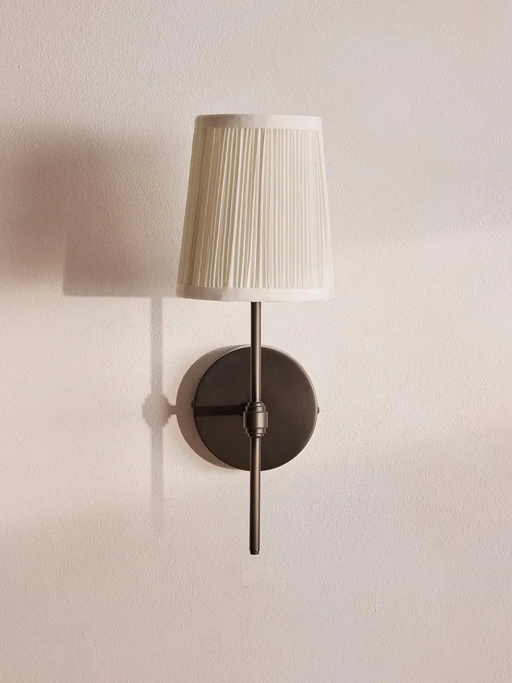 Isobella Wall Light, US