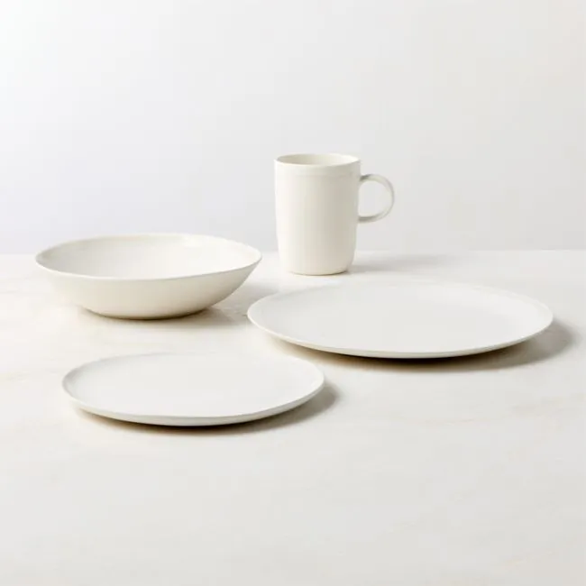 Hyacinth 4-Piece White Dinnerware Set with Pasta Bowl with Reactive Glaze