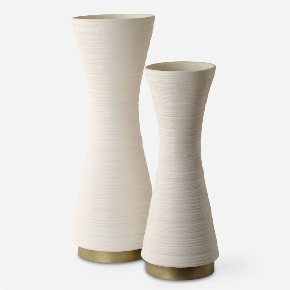 Ridgeline White Vases Set/2