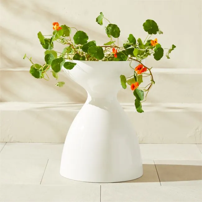 Porta White High-Gloss Cement Indoor/Outdoor Large Planter 24"H