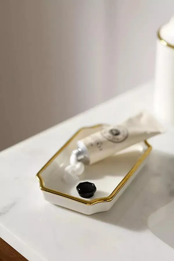 Piper Tipped Ceramic Soap Dish