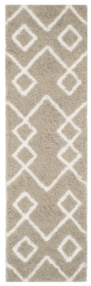Arlo Home Hand Tufted Area Rug, SGT609C, Silver/Ivory,  2' 3" X 8'