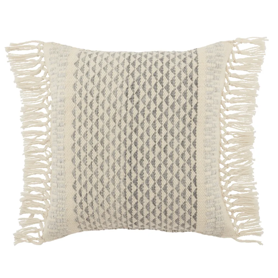 Design (US) Slate Ivory 18"X18" Pillow