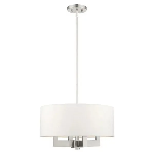 Justin Chandelier