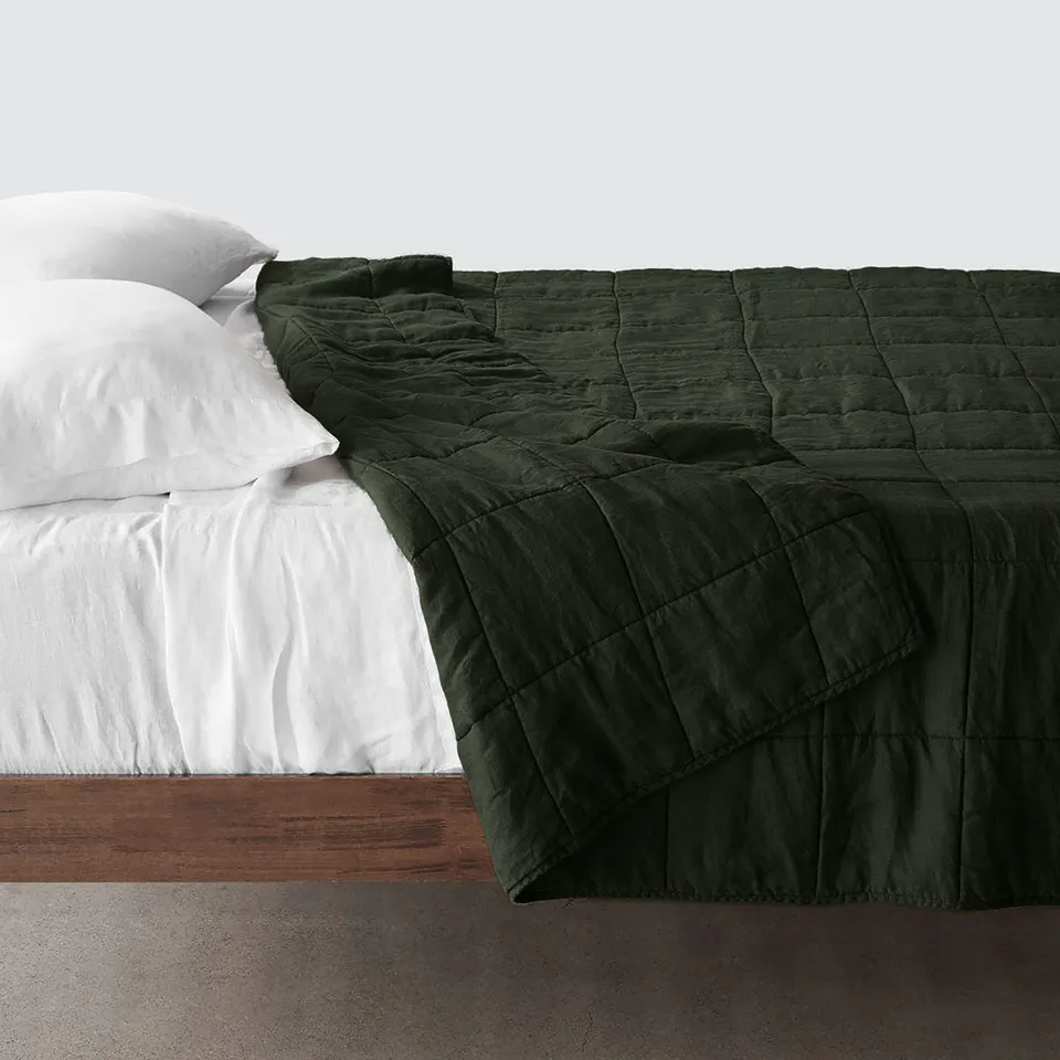 The Citizenry Stonewashed Linen Quilt | King/California King | Black