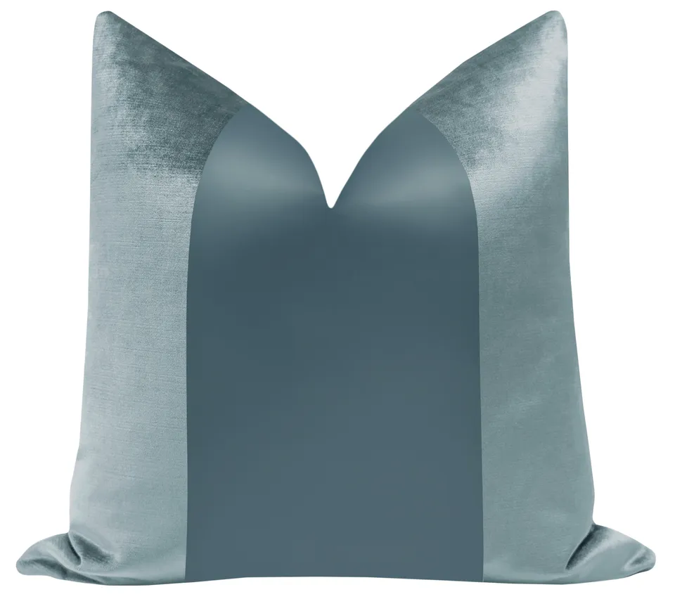 PANEL MONOCHROMATIC :: FAUX SILK VELVET // CERULEAN BLUE - XL LUMBAR 14" X 48"