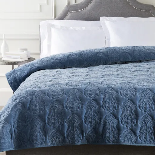 Vienna King/CA King Quilt