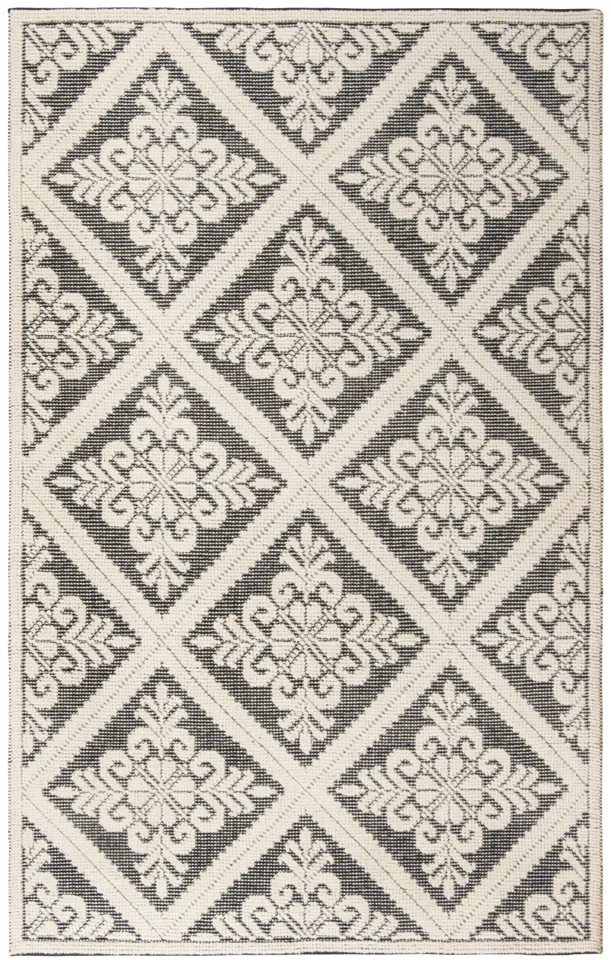 Arlo Home Hand Woven Area Rug, VRM306Z, Ivory/Black,  6' X 9'