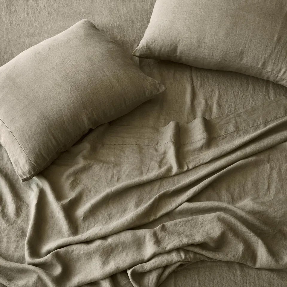 The Citizenry Stonewashed Linen Bed Sheet Set | Full | Olive