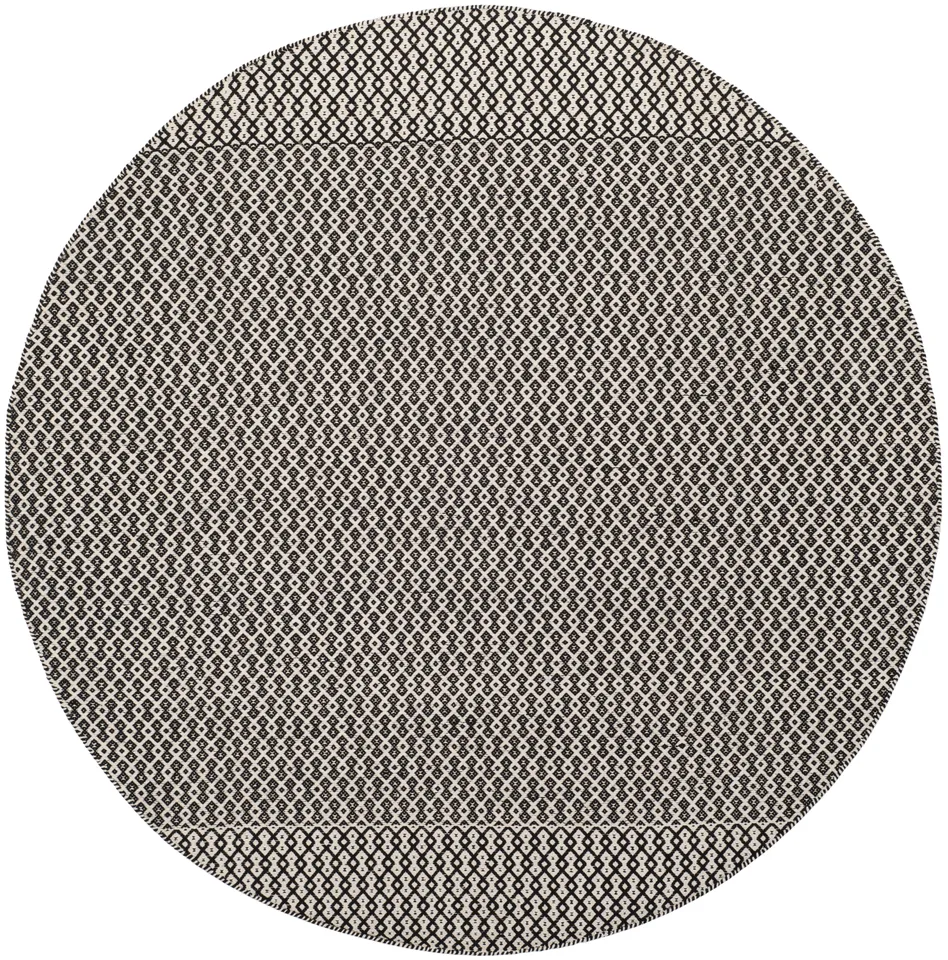 Arlo Home Hand Woven Area Rug, MTK339D, Ivory/Black,  4' X 4' Round