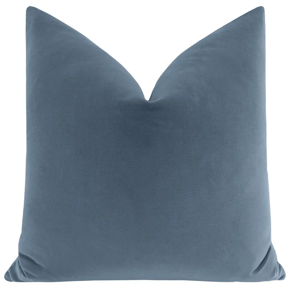 SIGNATURE VELVET // PERIWINKLE - 14" X 30"