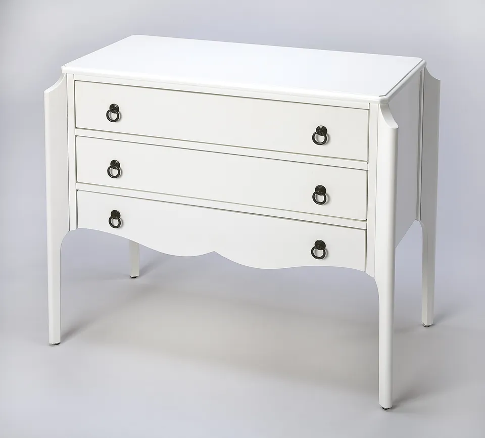 Wilshire Smooth White Accent Chest