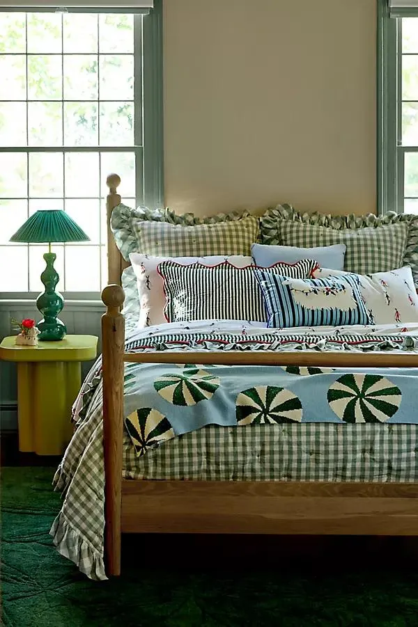 100% Cotton Yarn-Dyed Gingham Ruffle Quilt