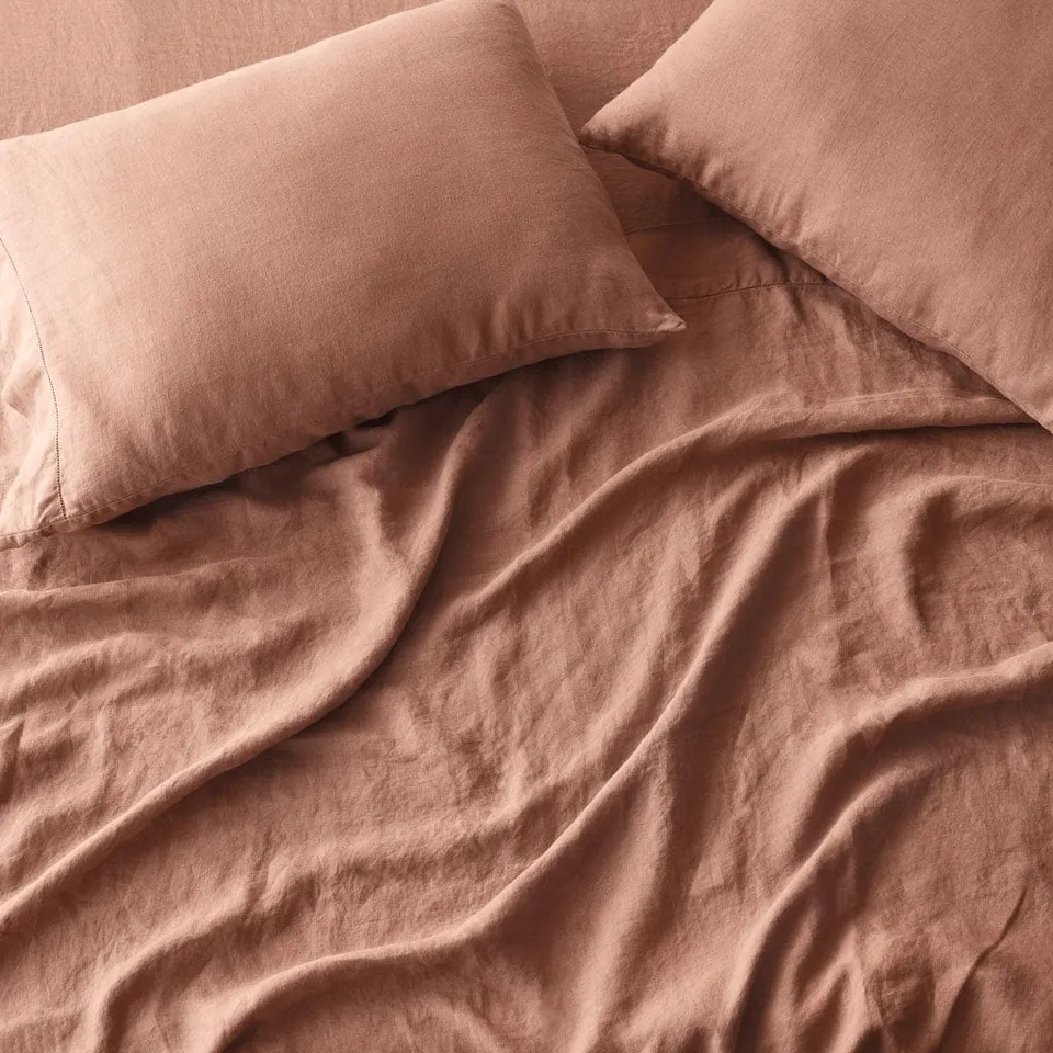The Citizenry Stonewashed Linen Bed Sheet Set | California King | Rose
