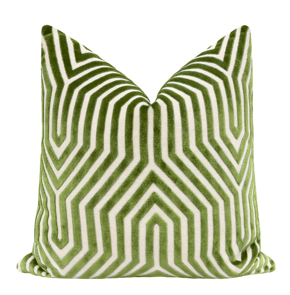 VANDERBILT VELVET // LETTUCE - 24" X 24"
