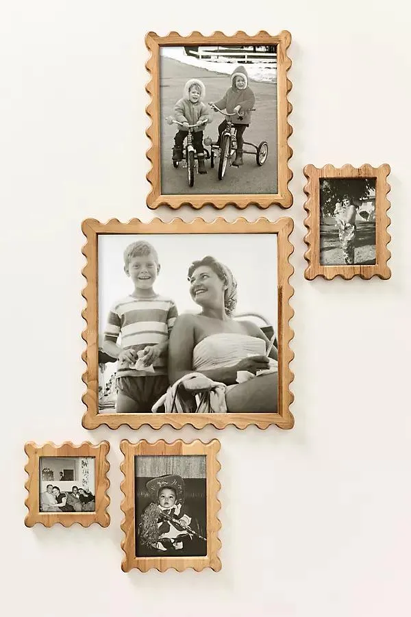 Wavy Wooden Frame