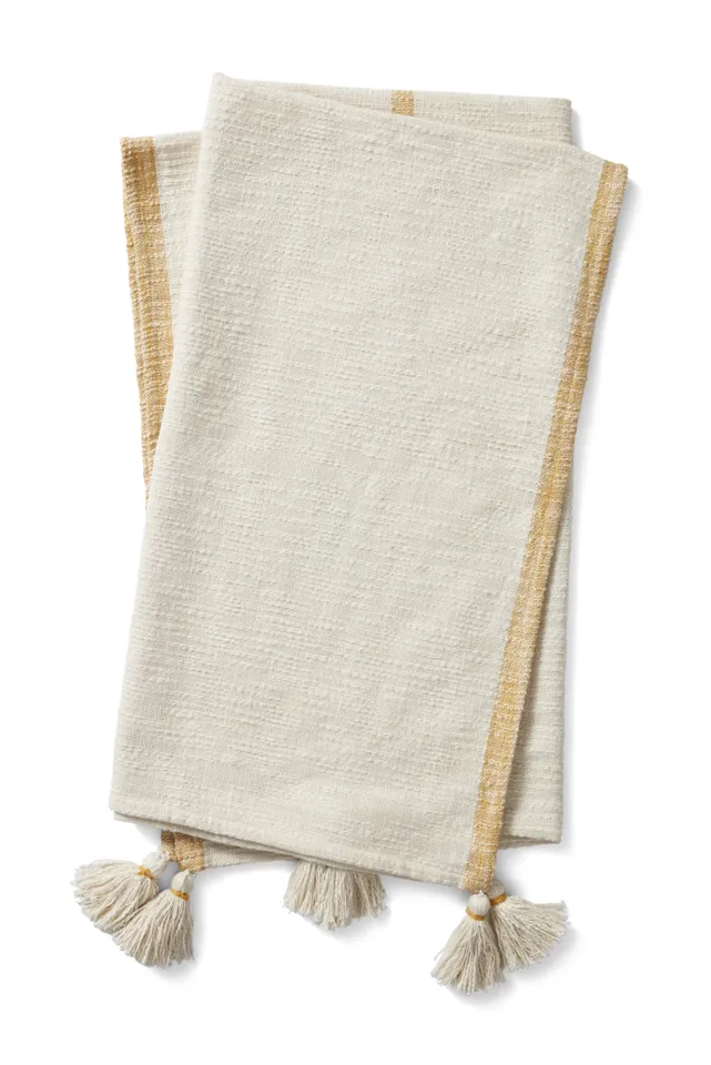 Magnolia Home by Joanna Gaines x Loloi Finn Ivory / Ochre 4'-2" x 5'