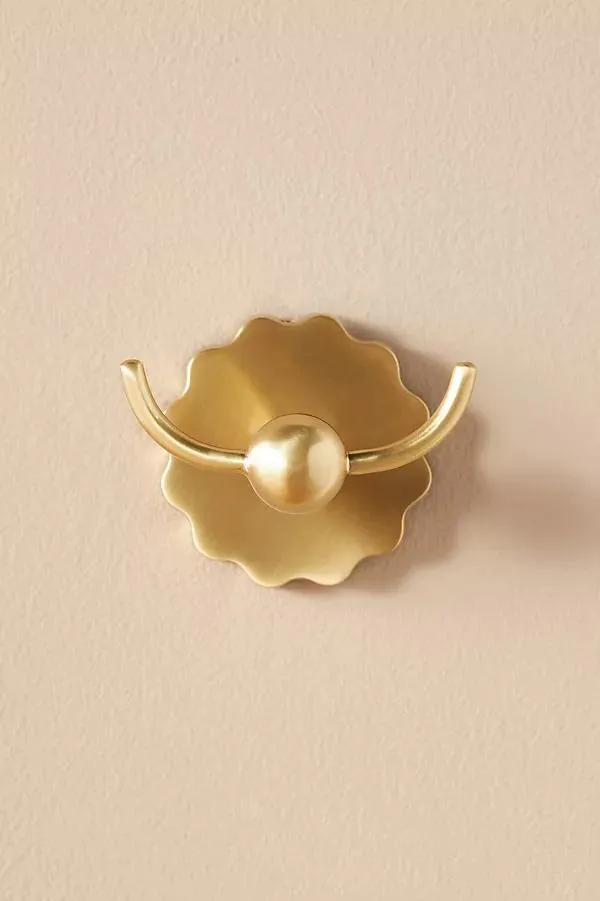 Wiggle Scalloped Brass Bath Hook