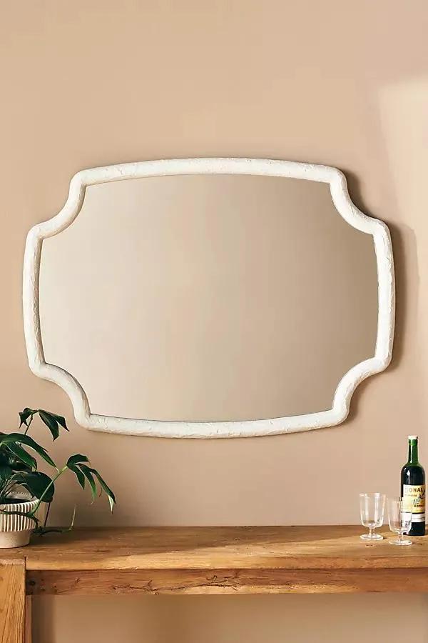 Selene Mirror