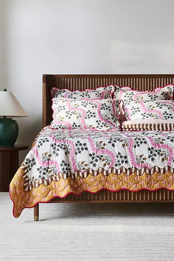 Iluka 100% Cotton Gauze Floral Quilt