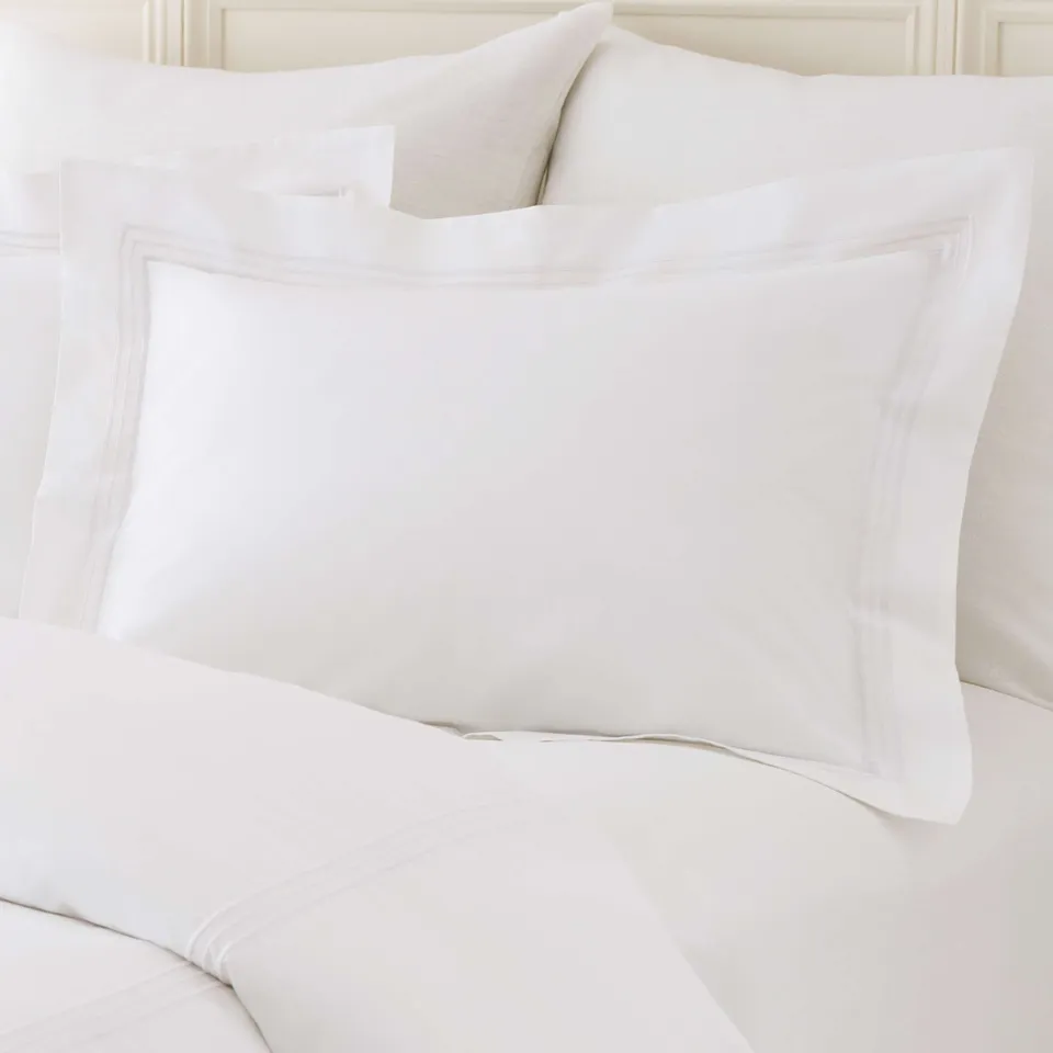 Trio White Sham
