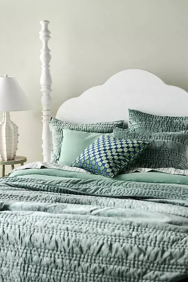 Lustered Velvet Alastair Quilt