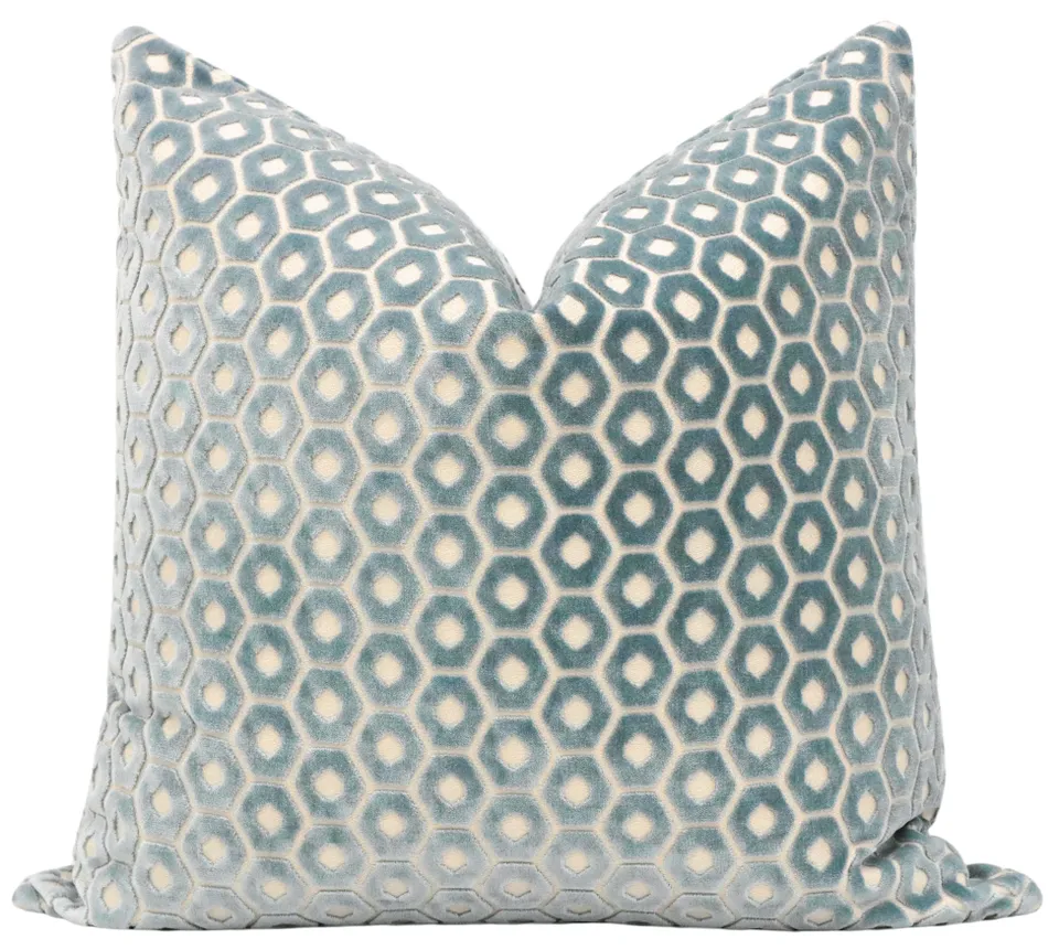 PALOMA CUT VELVET // CERULEAN BLUE - LITTLE LUMBAR 12" X 18"