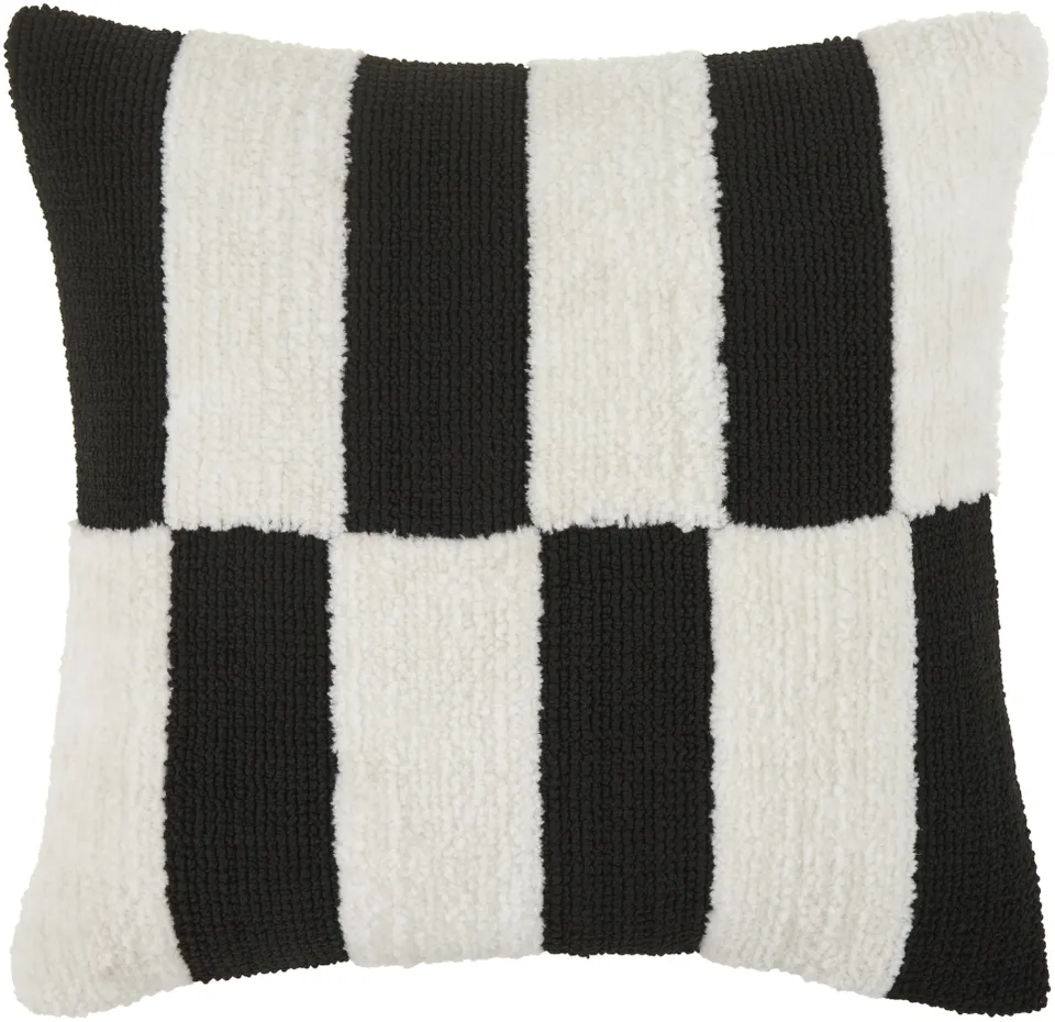 Juggernaut JGN-002 18"L x 18"W Polyester Filled Pillow