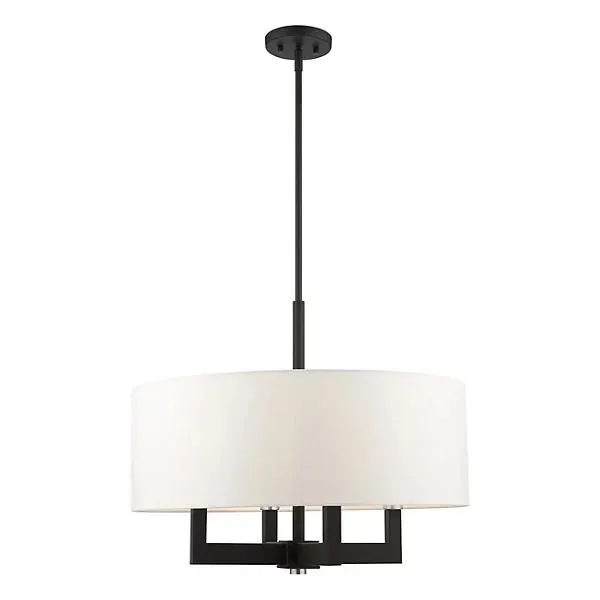 Justin Chandelier