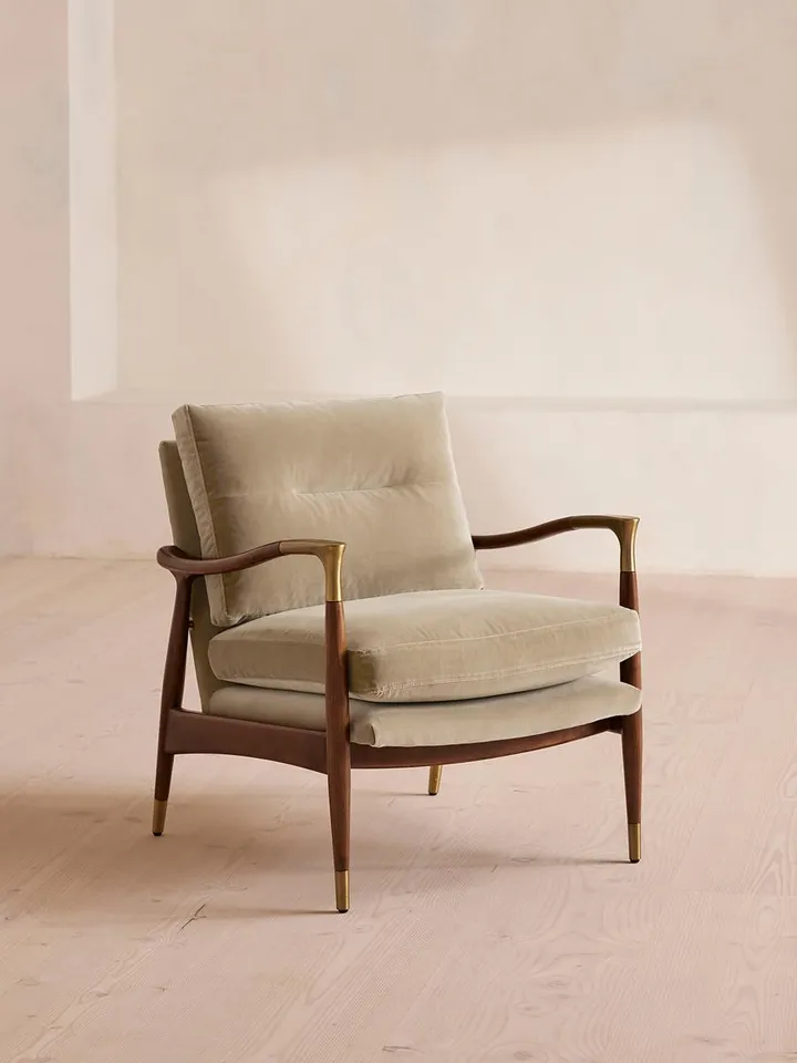 Theodore Armchair, Velvet Oyster, US