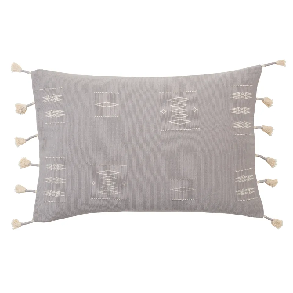 Design (US) Light Gray Cream 16"X24" Pillow