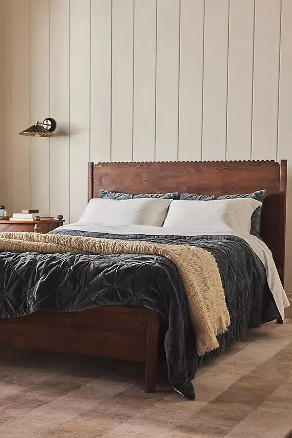 Aria Classic Oak Wood Bed