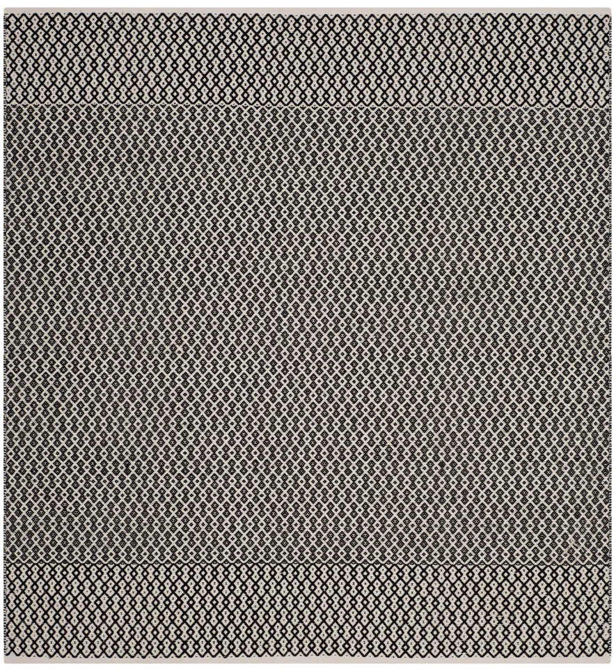 Arlo Home Hand Woven Area Rug, MTK339D, Ivory/Black,  4' X 4' Square