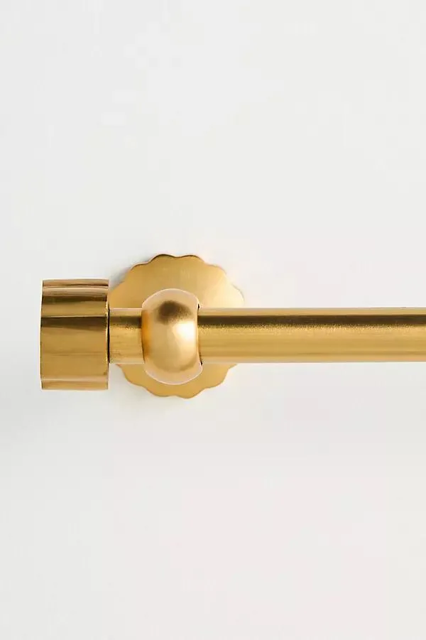 Wiggle Scalloped Curtain Rod